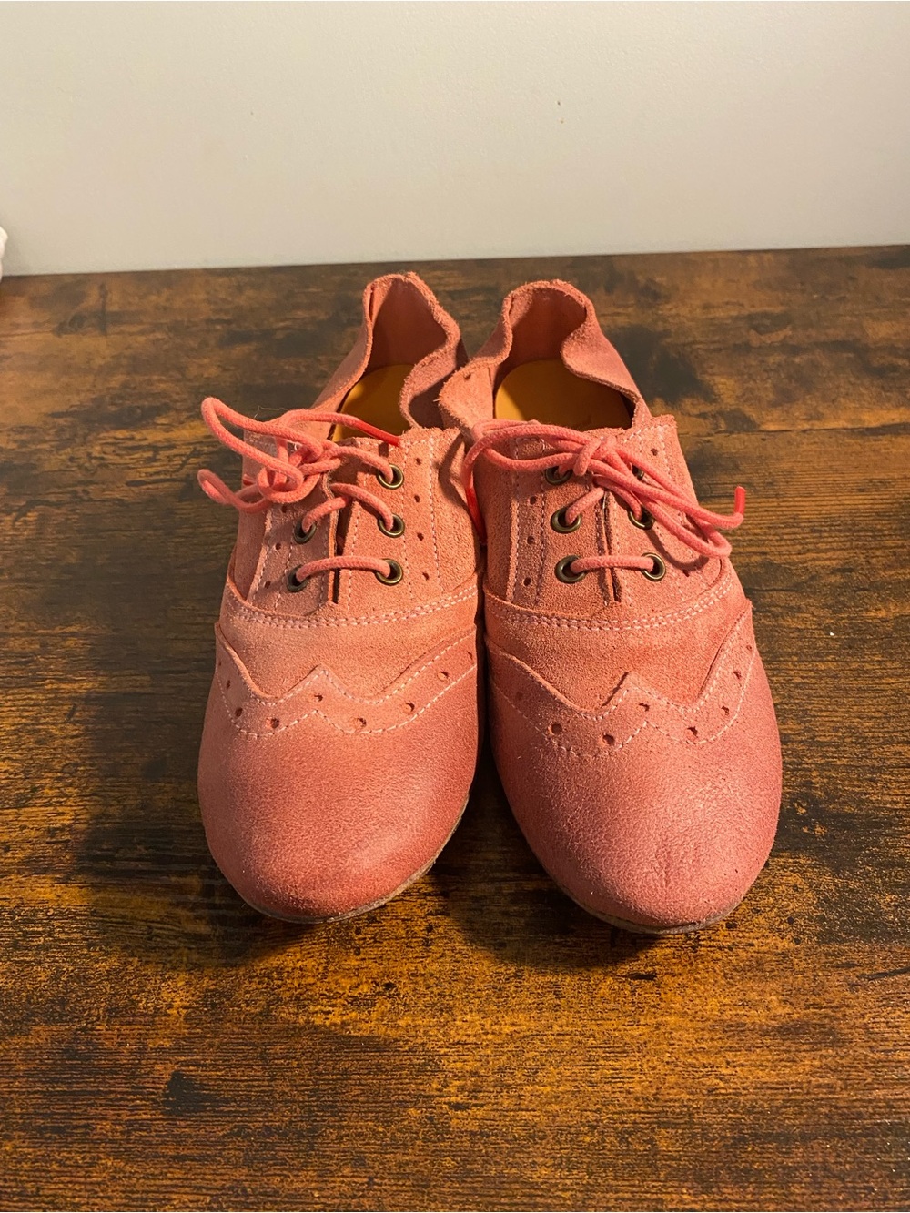 Vintage Company Light Red Suede Lace-Up Dress Shoes